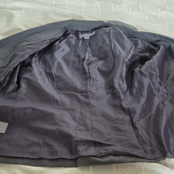 Sophisticated Charcoal Blazer for Women - Picture 7 of 16